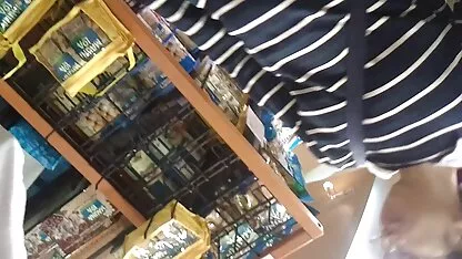 Băiatul a fost imagini cu fete goale de acord să fie patron al unui adult.