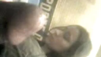 Pula in anusul poze cu negrese goale unei blonde lovi cu piciorul