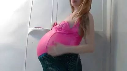 Picioarele linge și Blonda în chilot poze cu femei frumoase goale dracului