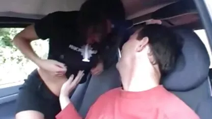 3 imagini cu fete nud scadență