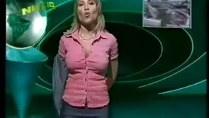 O femeie inteligentă și ascultătoare care face ceea ce spune poze femei nud antrenorul