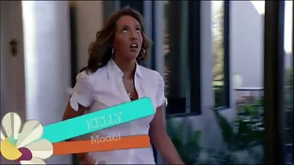 Monica a pus poze cu femeidezbracate un bărbat sexy, nerealist între picioare.