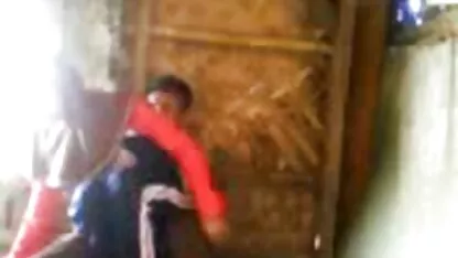 Dublu Futai pe un pat cu o curva fara probleme pozefemeigoale