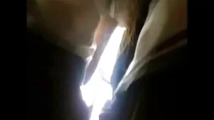 Prietena legat la ochi și pune un membru imagini cu femei nud in gura ei