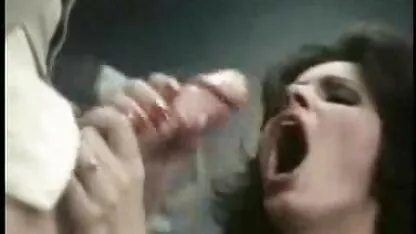 Nu ai poze cu femei goale porno limbă.