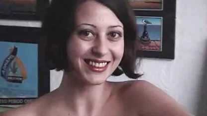 Sfarcurile calme mângâie corpul cu ulei poze femei golae