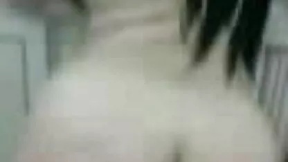Fetele fete goale poze gătesc în mod regulat și apoi dracu