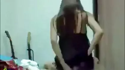 Silvia Deli în triplu imagini cu femei nud anal