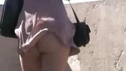Masha joacă cu tatuajul ei pe adorabil poze cu femeidezbracate tattooebcam