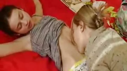 Am cumpărat un strapon și l-am rugat pe prietenul meu să-l pună poze femei gole în anus.