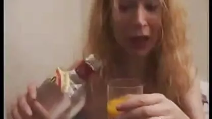 Donator în Linara (continuare)) imagini cu femei gole