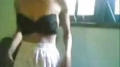 Jesse, care a fost implicat, a sugerat să facă sex pe balcon. imagini cu femei gole