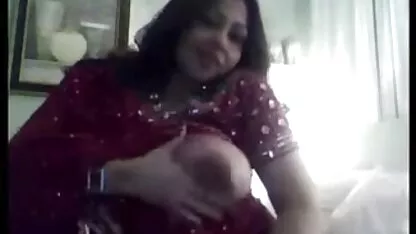 Spălat Virgin prieteni femei poze goale împreună