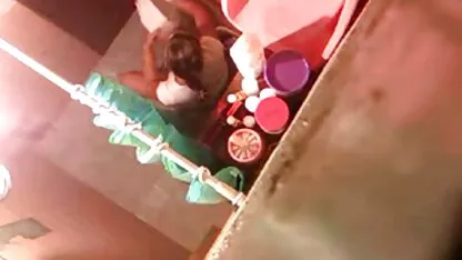 Fata Cu Chilotei mov poze cu fete goale gratis seduce băiatul